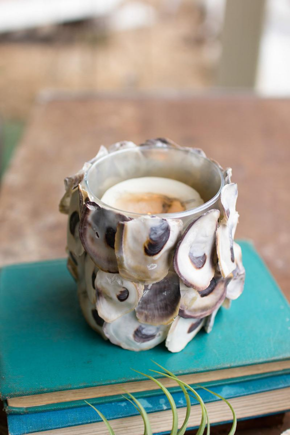 OYSTER SHELL ROUND CANDLE HOLDER  Multi