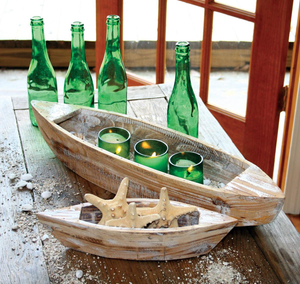 SET OF TWO WOODEN BOATS  White