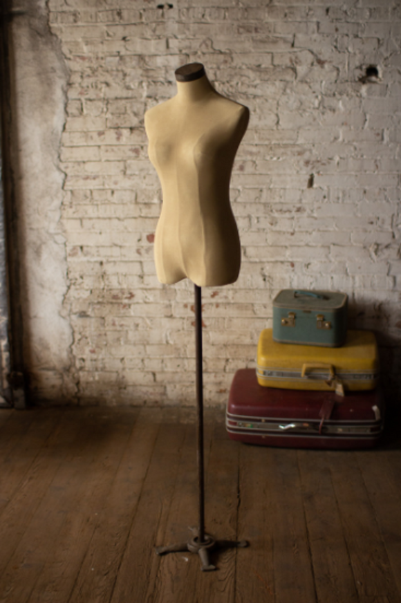 Floor Mannequin 11