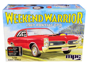Skill 3 Model Kit 1967 Pontiac GTO \Weekend Warrior\" 3 in 1 Kit 1/25 Scale Model by MPC"