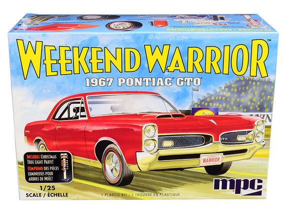 Skill 3 Model Kit 1967 Pontiac GTO \Weekend Warrior\